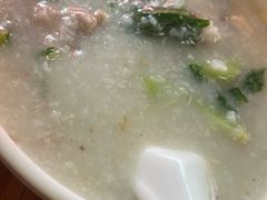 -洲心明记烧肉大粥(总店)