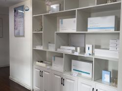 -蕾特恩专业祛痘皮肤管理