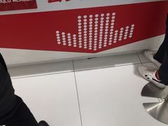 -优衣库(上海正大广场店)