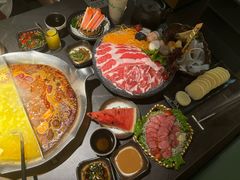 -湊湊火锅·茶憩(杭州湖滨银泰in77店)