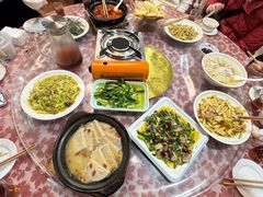 -土砂锅生态山庄·非遗砂锅雅鱼