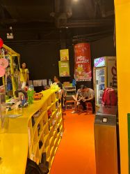 -蹦蹦跳跳(新奥购物中心店)