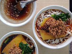 凉米线-洪记凉米线(新兴路店)