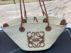 -爱革·洗衣改衣·洗鞋修鞋·洗包修包·奢侈品护理(宝地广场店)