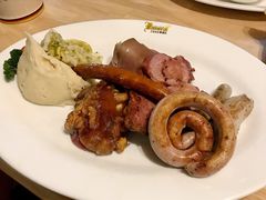 啤酒屋特色什锦肉盘-巴伐利亚啤酒坊(意式风情街店)