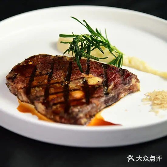 大隐于市静安暻阁酒店，环境清幽，人均¥150享酒店招牌日料