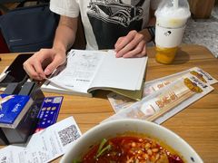 -喜茶(北京华贸购物中心店)
