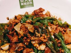 -费大厨辣椒炒肉(万家丽一店)