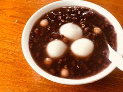 芝麻汤圆赤豆糊-吴家馄饨