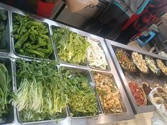-食里香自助快餐(香槟小镇店)