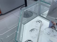 -光明眼镜·蔡司授权(徐泾店)