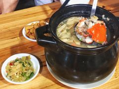 肉蟹拼虾-皮蛋弟砂锅店(总店)