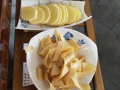 油豆皮-亿诣蝎府炸酱面羊蝎子火锅(酷车小镇店)