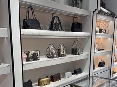 -万物奢潮中古奢侈品(青岛店)
