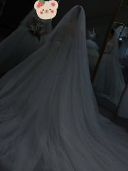 -艾米丽婚纱礼服