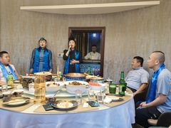 -哈啾嗨·新概念蒙餐(红星新城店)