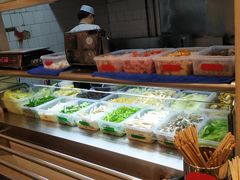 自助取餐区-华中科技大学东三学生食堂