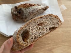全麦苹果法棍-WHEAT&BAKER-麥(凯德来福士店)