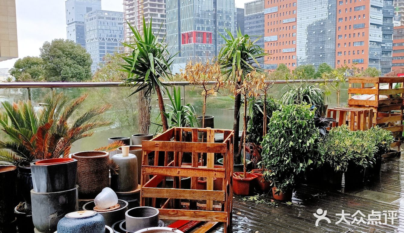 宁波探店|需要缘分才能吃到的蟹黄油拌饭!