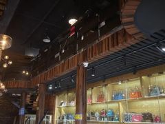 -喬越名品Cafe Fashion(富力公园店)