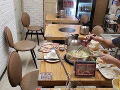 大堂-为什么牛潮汕牛肉火锅(万胜广场店)