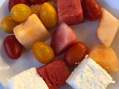 -黄浦江游览十六铺3号码头网红自助餐