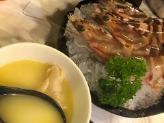 -鲜入围煮花胶鸡海鲜火锅