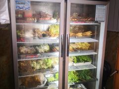 自助取餐区-十二中串串香(三桥街道桃园北路东社区店)