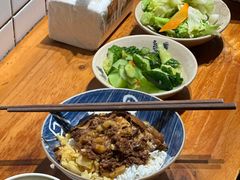 -红猪卤肉饭(大西洋美食城店)