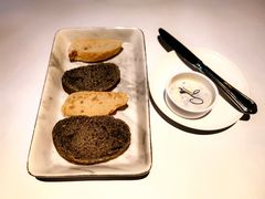 餐前面包-壳里西餐厅Coquille Seafood Bistro(蒙自路店)