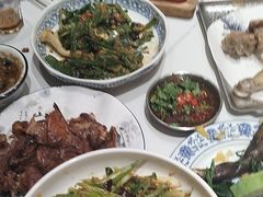 -东北小板凳地摊烧烤(泰来街店)