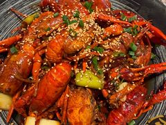 -肥肥虾庄·金牌油焖大虾(汉街SKP店)