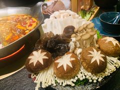 -湊湊火锅·茶憩(打浦桥日月光店)