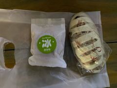 -顶东面包花园·生日蛋糕(世博店)