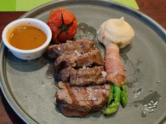 -香格里拉鱼跃地中海西餐厅·牛排披萨