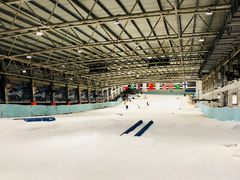 -乔波室内滑雪场