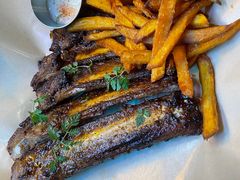 -LESCEDARS Brasserie Bistro香柏树