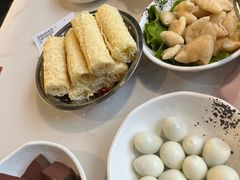 -德林酸菜鱼火锅(南丹店)