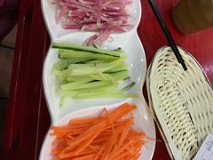 -陕味食族油泼面·小炒盖码面(双榆树店)