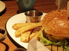 -HELLO 27 意面·沙拉·帕尼尼