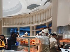 -HOT CRUSH趁热集合·现烤面包(环球港店)