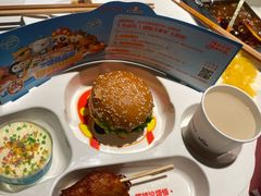 -海底捞火锅(长宁路龙之梦店)