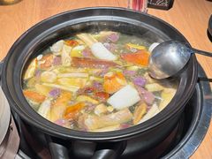 -一朵菌·野生菌探索家火锅(南亚店)