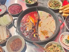 -赵美丽·重庆社区火锅·直营店(火车东站·中豪国际店)