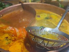 -洱火云南酸菜牛肉火锅(石景山当代商城店)