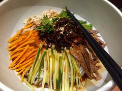 鸡丝凉米线-云海肴·汽锅鸡·云南菜(天津国金汇店)