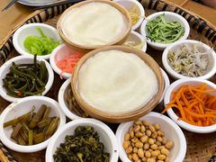 -包整·丝娃娃(一览甲秀楼风景店)