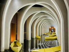 -涨巢·潮玩水疗局