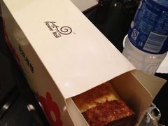 -花花卷卷·鲜食蛋糕(静安久光百货店)
