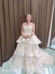 -VV新娘婚纱礼服体验馆